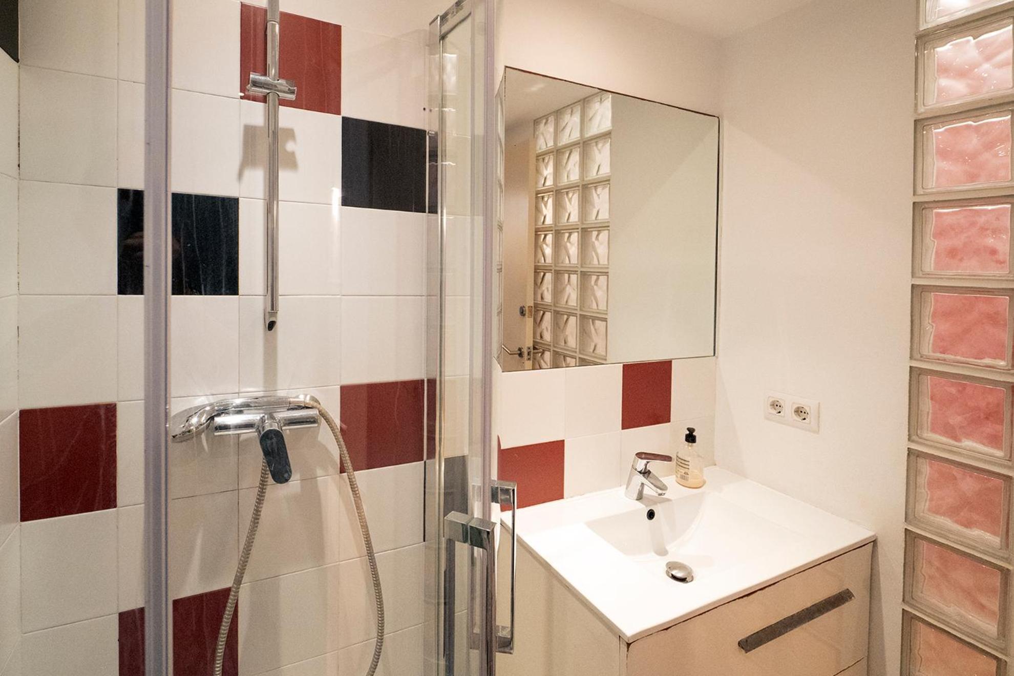 Nice Apartment In Sants Барселона Екстер'єр фото