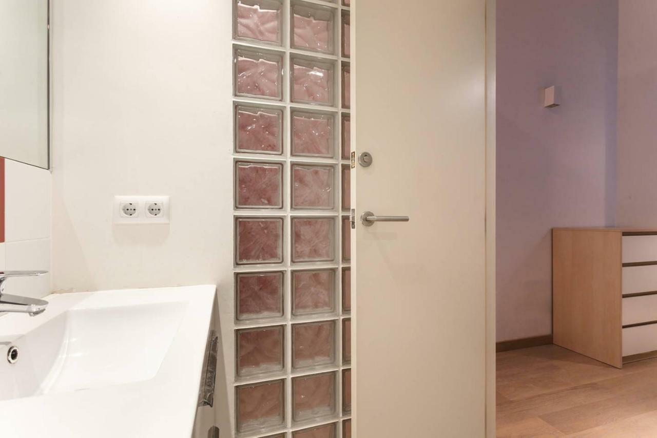 Nice Apartment In Sants Барселона Екстер'єр фото